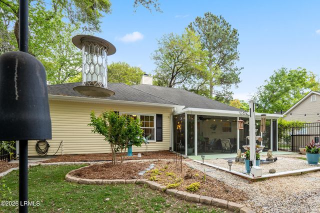6 Peytons Way, Beaufort, SC 29907