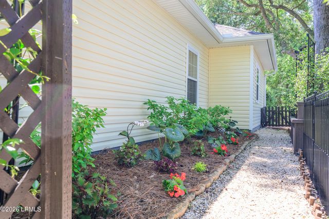 6 Peytons Way, Beaufort, SC 29907