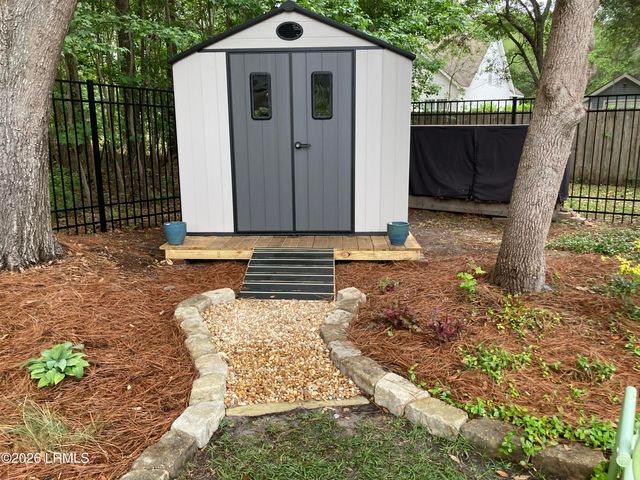 6 Peytons Way, Beaufort, SC 29907