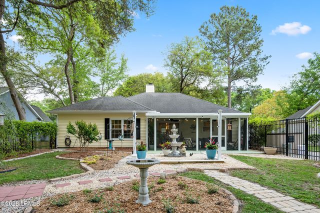 6 Peytons Way, Beaufort, SC 29907
