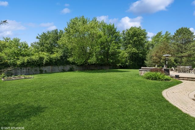 31366 W Somerset Circle, Libertyville, IL 60048