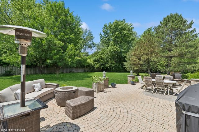 31366 W Somerset Circle, Libertyville, IL 60048