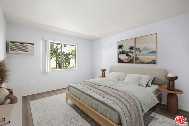 18530 Hatteras Street 115, Tarzana (los Angeles), CA 91356