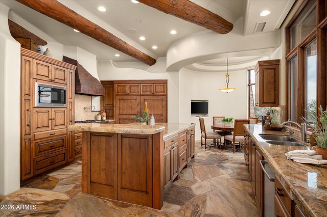 11105 E TAMARISK Way, Scottsdale, AZ 85262