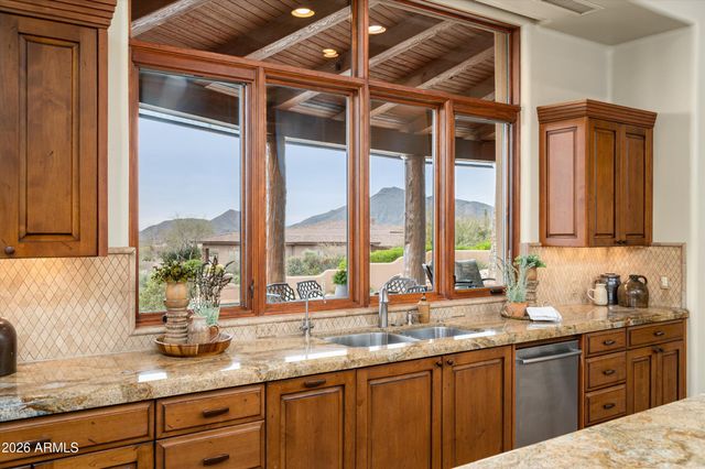 11105 E TAMARISK Way, Scottsdale, AZ 85262