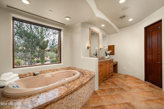 11105 E TAMARISK Way, Scottsdale, AZ 85262