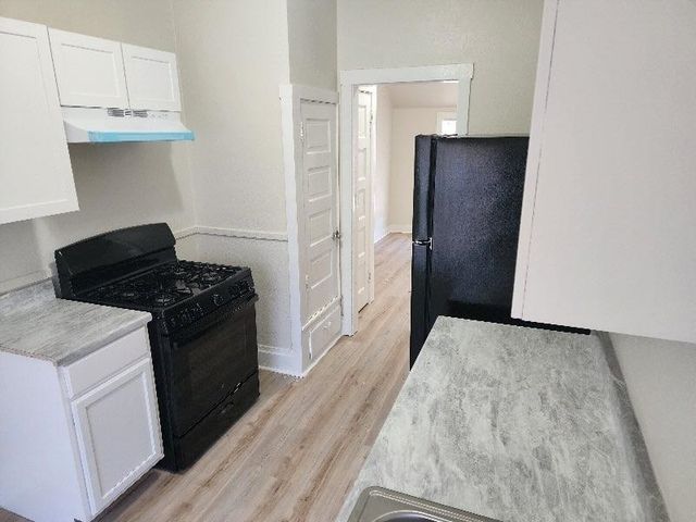 2304 S 4th Street, Rockford, IL 61104