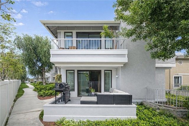 148 S Seneca Circle 24, Anaheim, CA 92805