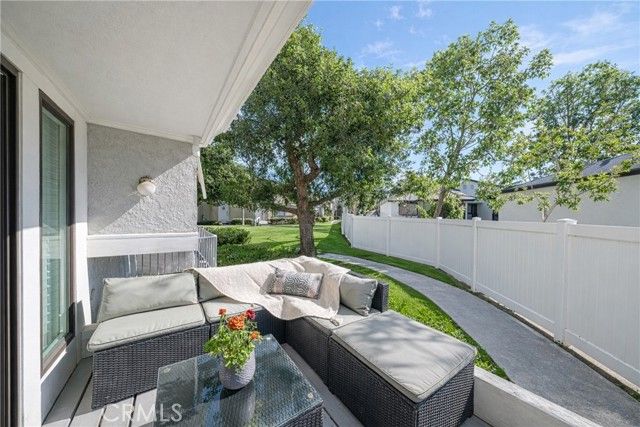 148 S Seneca Circle 24, Anaheim, CA 92805