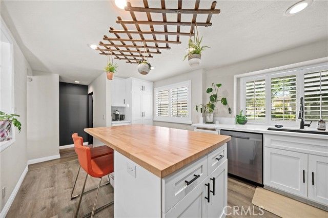 148 S Seneca Circle 24, Anaheim, CA 92805