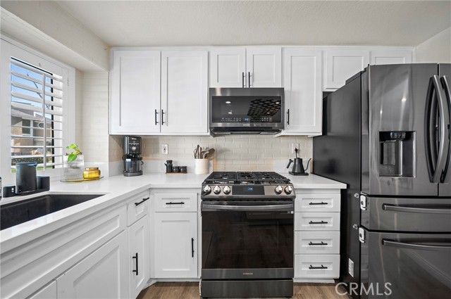 148 S Seneca Circle 24, Anaheim, CA 92805