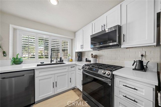 148 S Seneca Circle 24, Anaheim, CA 92805