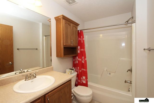 13411 Lucia Court, Waverly, NE 68462