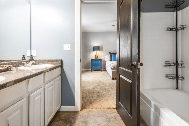 8349 S SAWTOOTH OAK DR, West Jordan, UT 84081