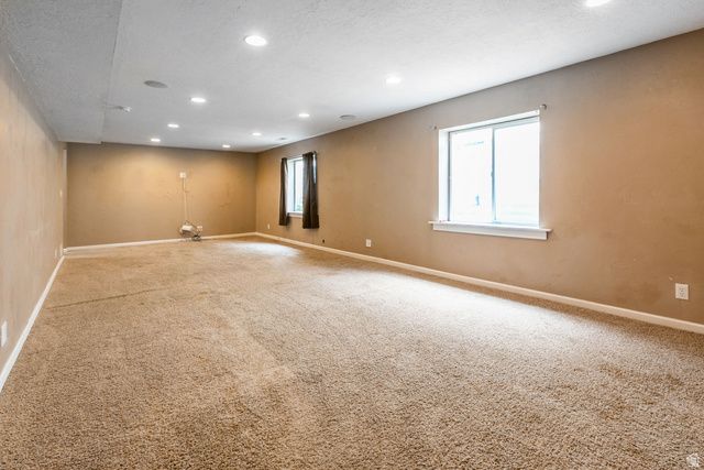 8349 S SAWTOOTH OAK DR, West Jordan, UT 84081