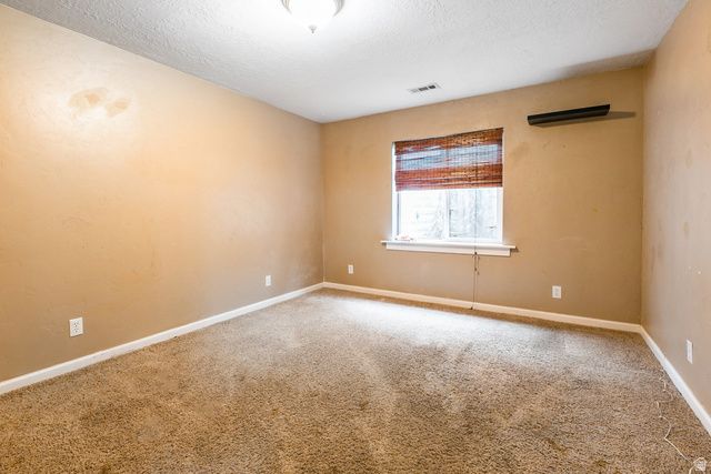 8349 S SAWTOOTH OAK DR, West Jordan, UT 84081