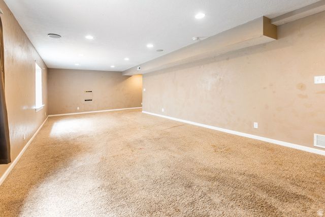 8349 S SAWTOOTH OAK DR, West Jordan, UT 84081