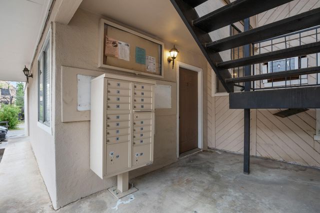 1010 W 23rd ST 3, Austin, TX 78705