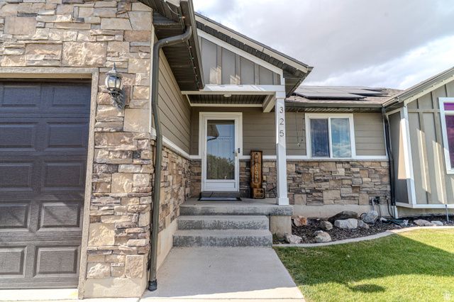 325 W 160 N, Clearfield, UT 84015