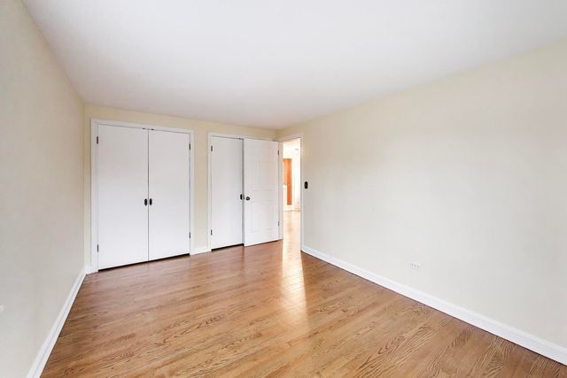 621 E Grove Street, Arlington Heights, IL 60005