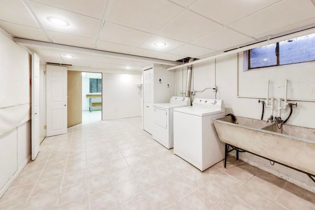 621 E Grove Street, Arlington Heights, IL 60005