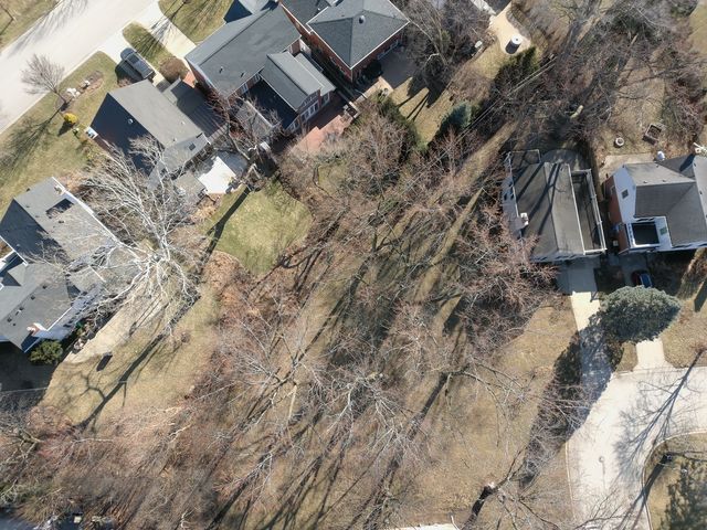 621 E Grove Street, Arlington Heights, IL 60005