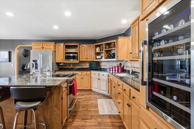 410 Sundown Drive, Avon, MN 56310