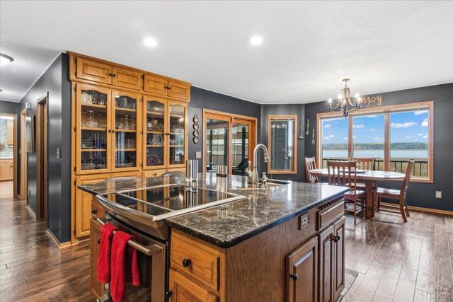 410 Sundown Drive, Avon, MN 56310