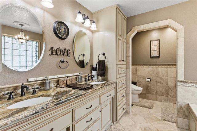 410 Sundown Drive, Avon, MN 56310