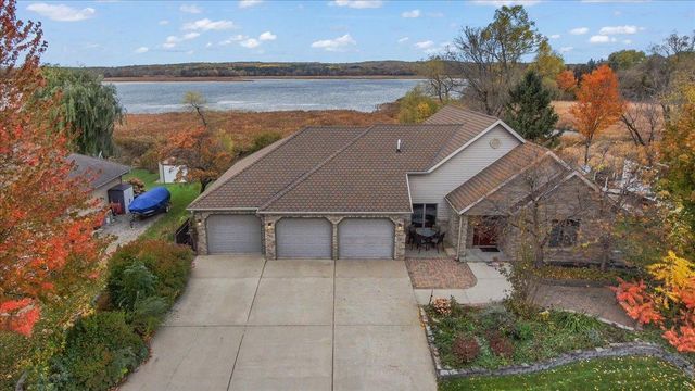410 Sundown Drive, Avon, MN 56310