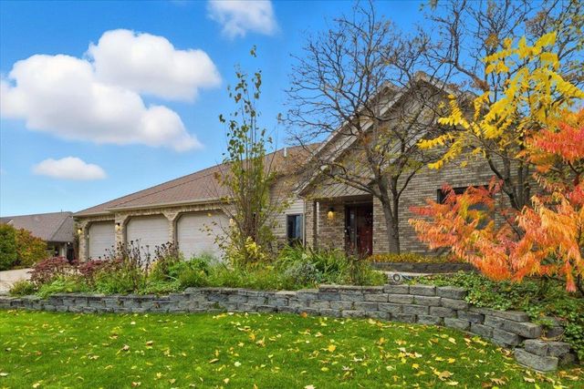 410 Sundown Drive, Avon, MN 56310