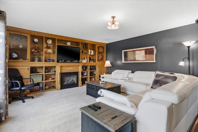 410 Sundown Drive, Avon, MN 56310