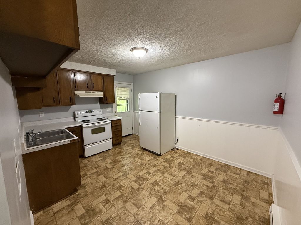 79 W Fork Dr Apt C, Clarksville, TN 37042