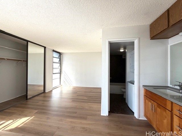 2100 Date Street 2005, Honolulu, HI 96826