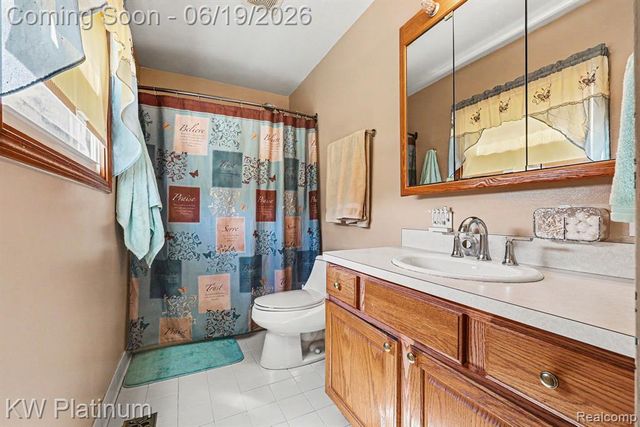 2346 Riverwood Drive, Port Huron, MI 48060