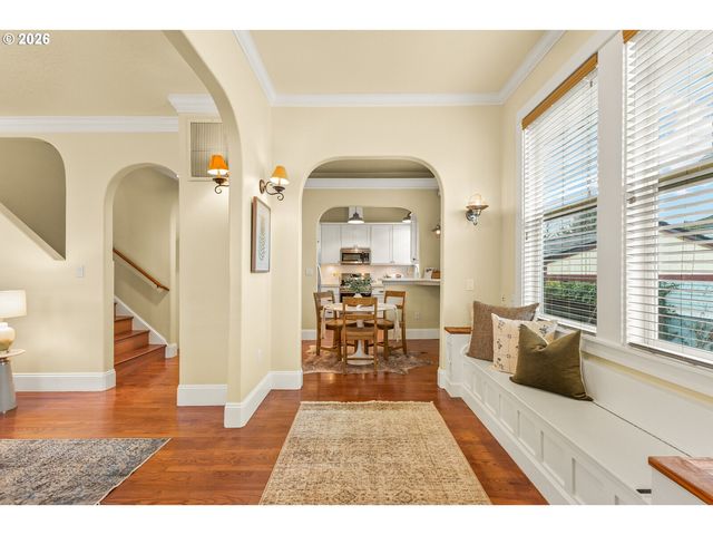 3936 Ne GRAND Ave, Portland, OR 97212