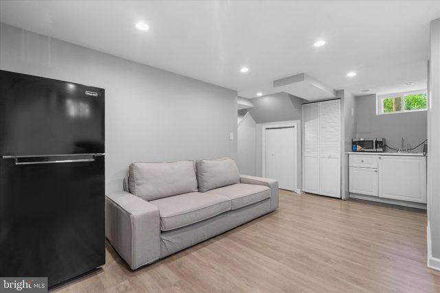 4814 FOX ST, College Park, MD 20740