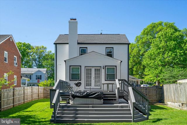 4814 FOX ST, College Park, MD 20740