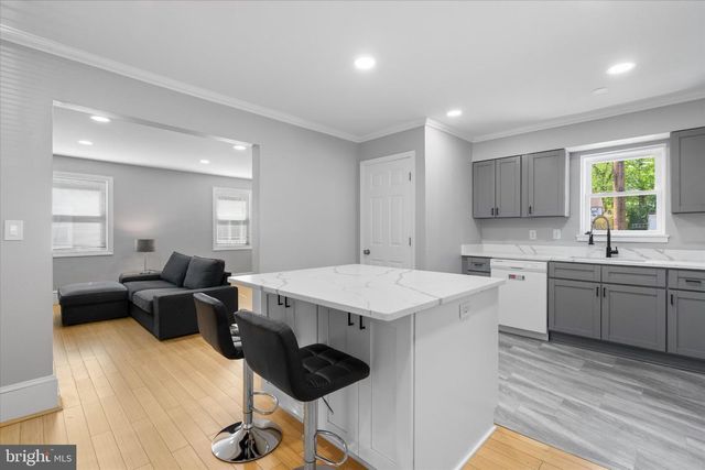 4814 FOX ST, College Park, MD 20740