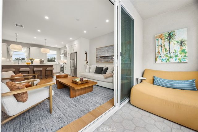 1173 Winslow, Newport Beach, CA 92660