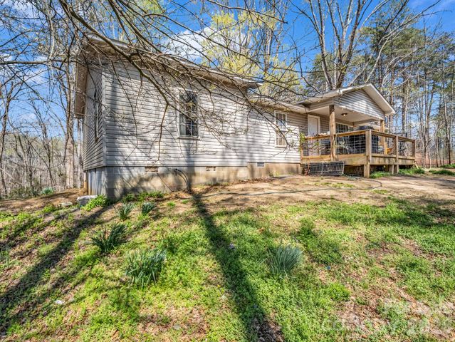 140 Fire Tower Road, Mill Spring, NC 28756