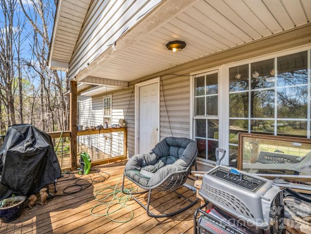140 Fire Tower Road, Mill Spring, NC 28756