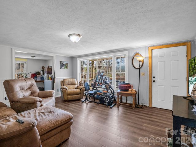 140 Fire Tower Road, Mill Spring, NC 28756