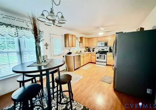 7016 Narragansett Ct, Hanover, VA 23111