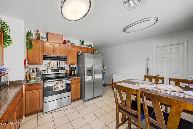 9036 W ROYAL PALM Road, Peoria, AZ 85345