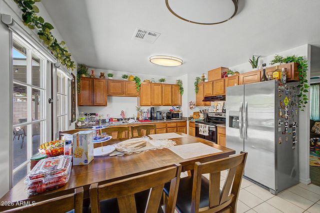 9036 W ROYAL PALM Road, Peoria, AZ 85345