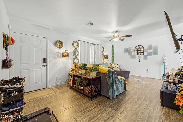 9036 W ROYAL PALM Road, Peoria, AZ 85345