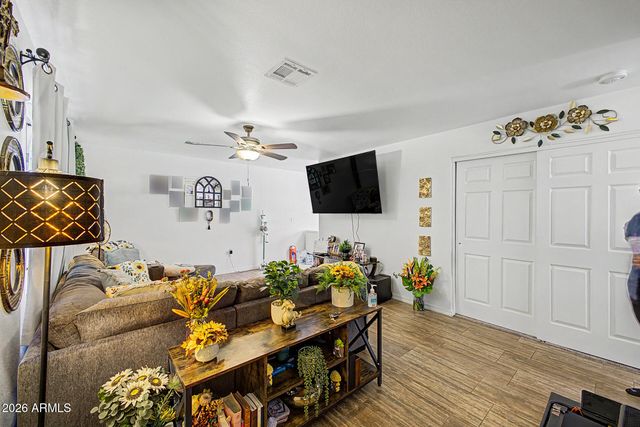 9036 W ROYAL PALM Road, Peoria, AZ 85345