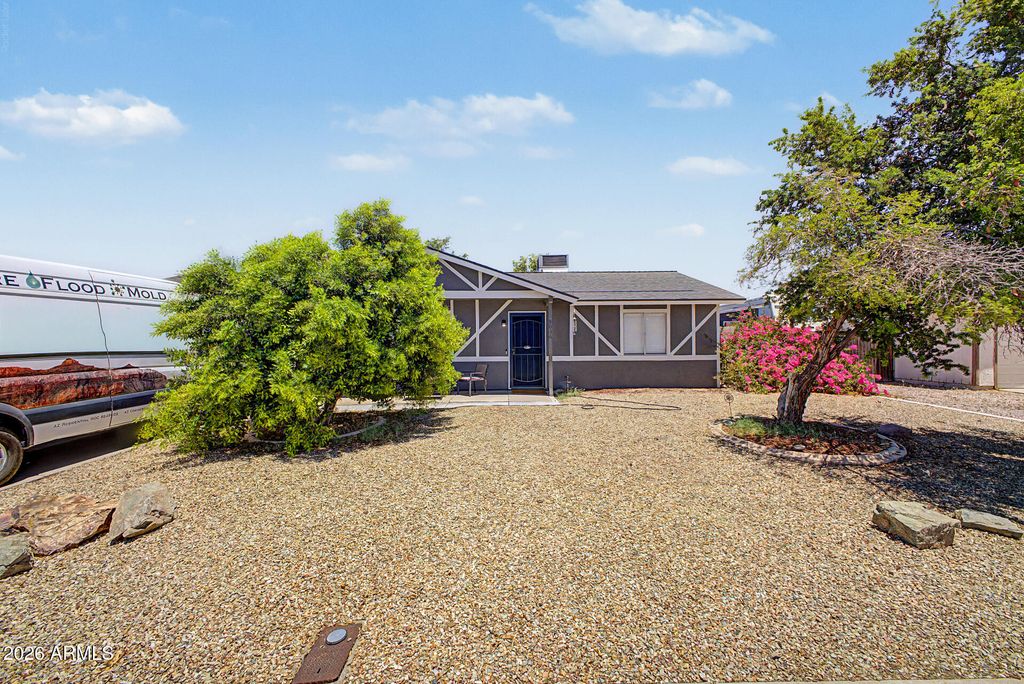 9036 W ROYAL PALM Road, Peoria, AZ 85345