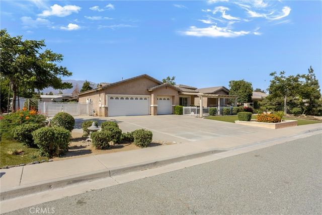 1469 Adam, Banning, CA 92220